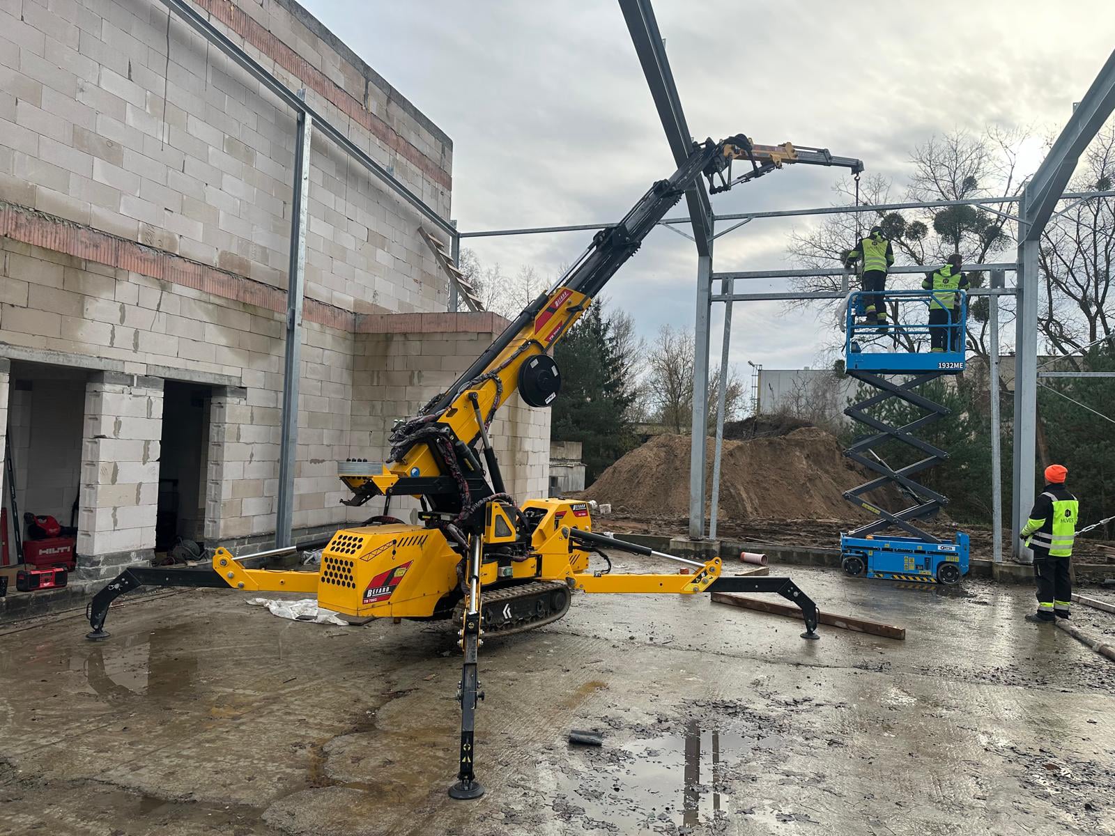 Halvest - usługa mini żurawia